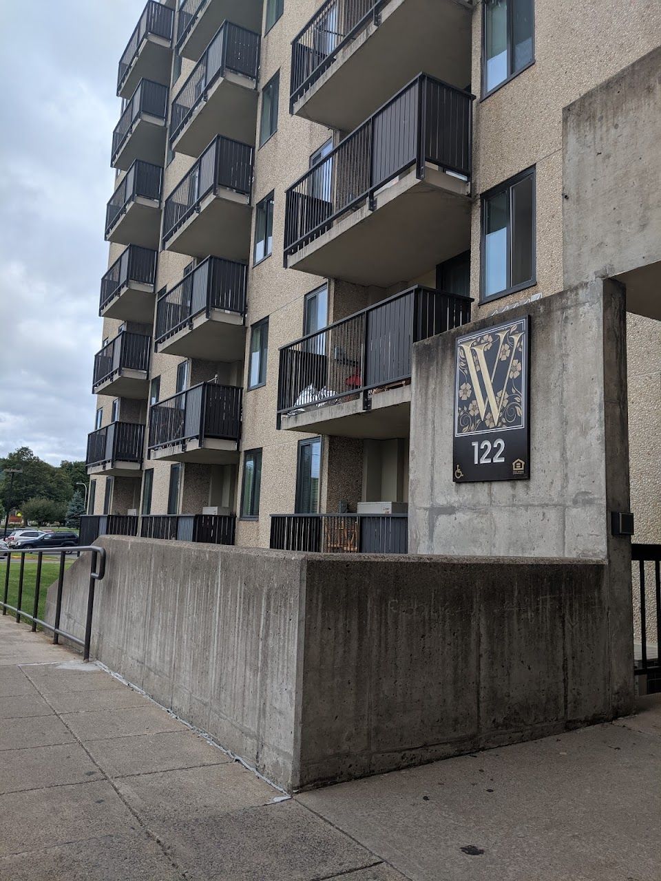 Photo of VALLEY VISTA APTS at 122 WEST SENECA TPKE SYRACUSE, NY 13205