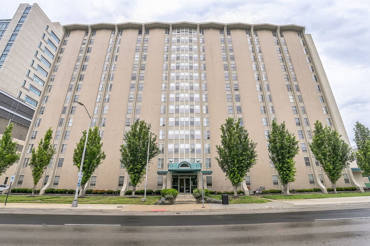 Photo of NAZARETH TOWERS at 300 E RICH ST COLUMBUS, OH 43215