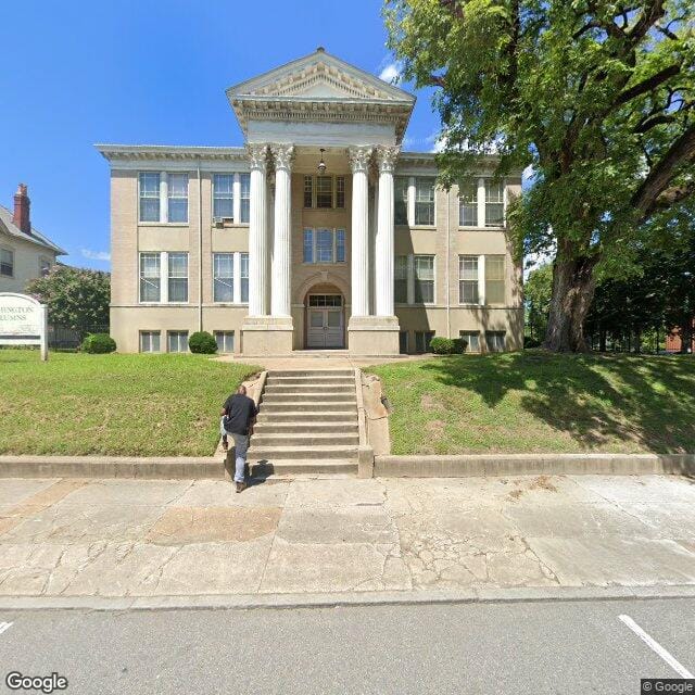 Photo of WASHINGTON COLUMNS. Affordable housing located at 647 W WASHINGTON ST PETERSBURG, VA 23803