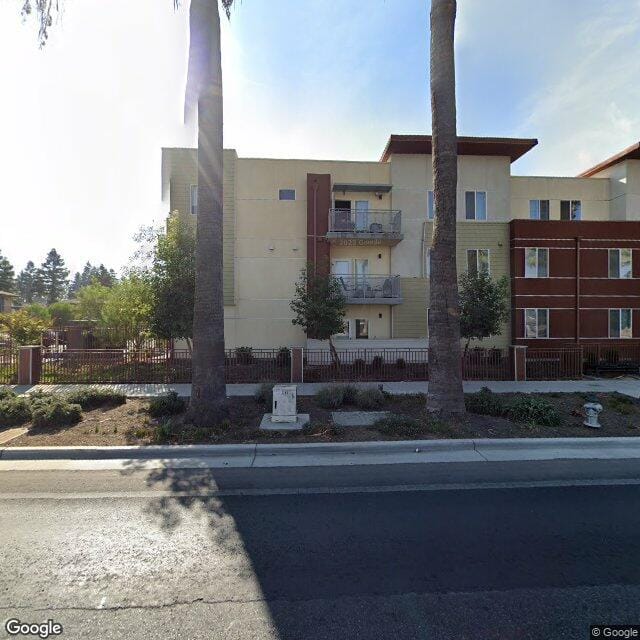 Photo of LAS PALMAS DE SAL GONZALEZ SR. APARTMENTS. Affordable housing located at 5070 EAST KINGS CANYON ROAD, FRESNO CA 93727 FRESNO, CA 93727