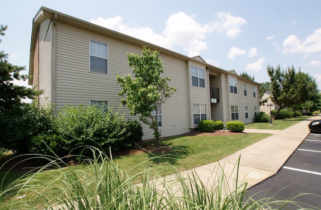 Photo of GREEN MEADOW APARTMENTS at 425 WARRIOR DRIVE MURFREESBORO, TN 37128