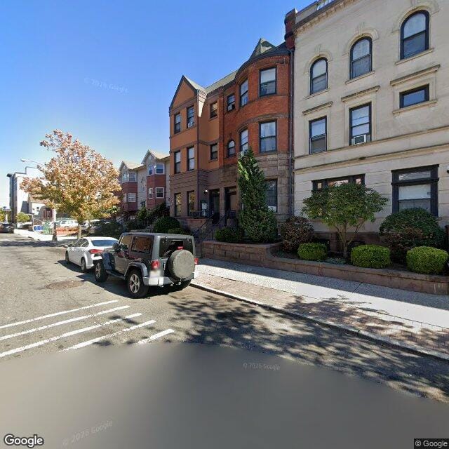 Photo of LA PLAZA. Affordable housing located at 136 BROAD ST NEWARK, NJ 07104