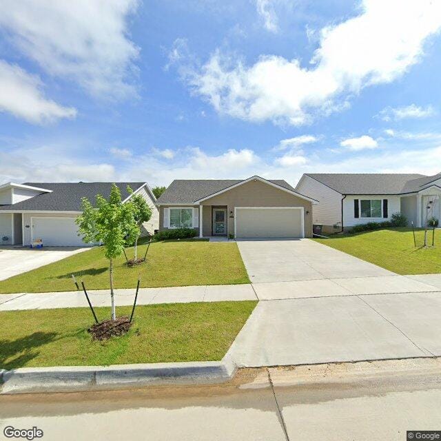 Photo of BAKER CREEK SENIOR LIVING I. Affordable housing located at 4560 HUBBELL AVE DES MOINES, IA 50317