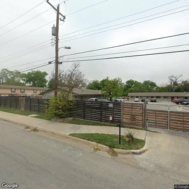 Photo of LANCASTER/MONTICELLO APT at 1300 E 52ND ST AUSTIN, TX 78723