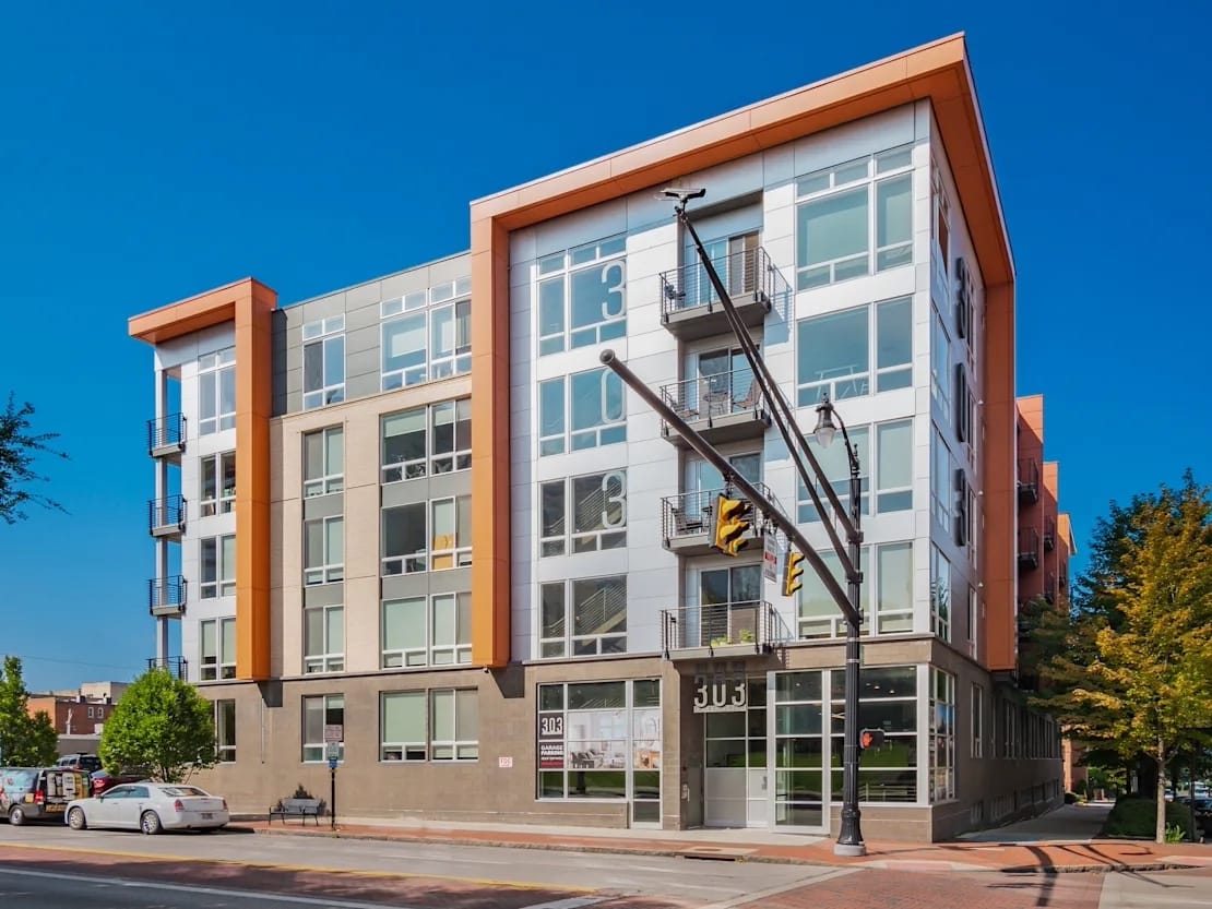 Photo of Town Square Station at 202-204 Hawkes Ave Columbus, OH 43223