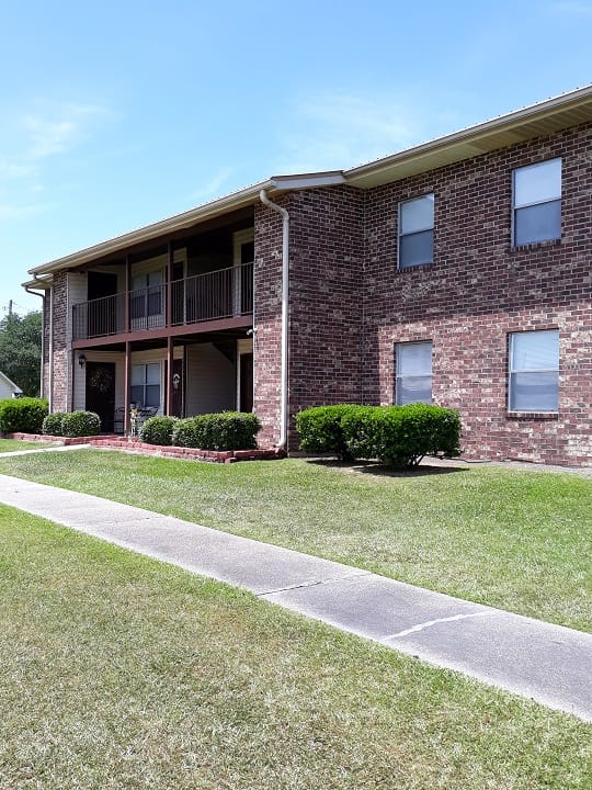 Photo of Raintree Apartments. Affordable housing located at 1800 E Jeff Davis Ave Rayne, LA 70578