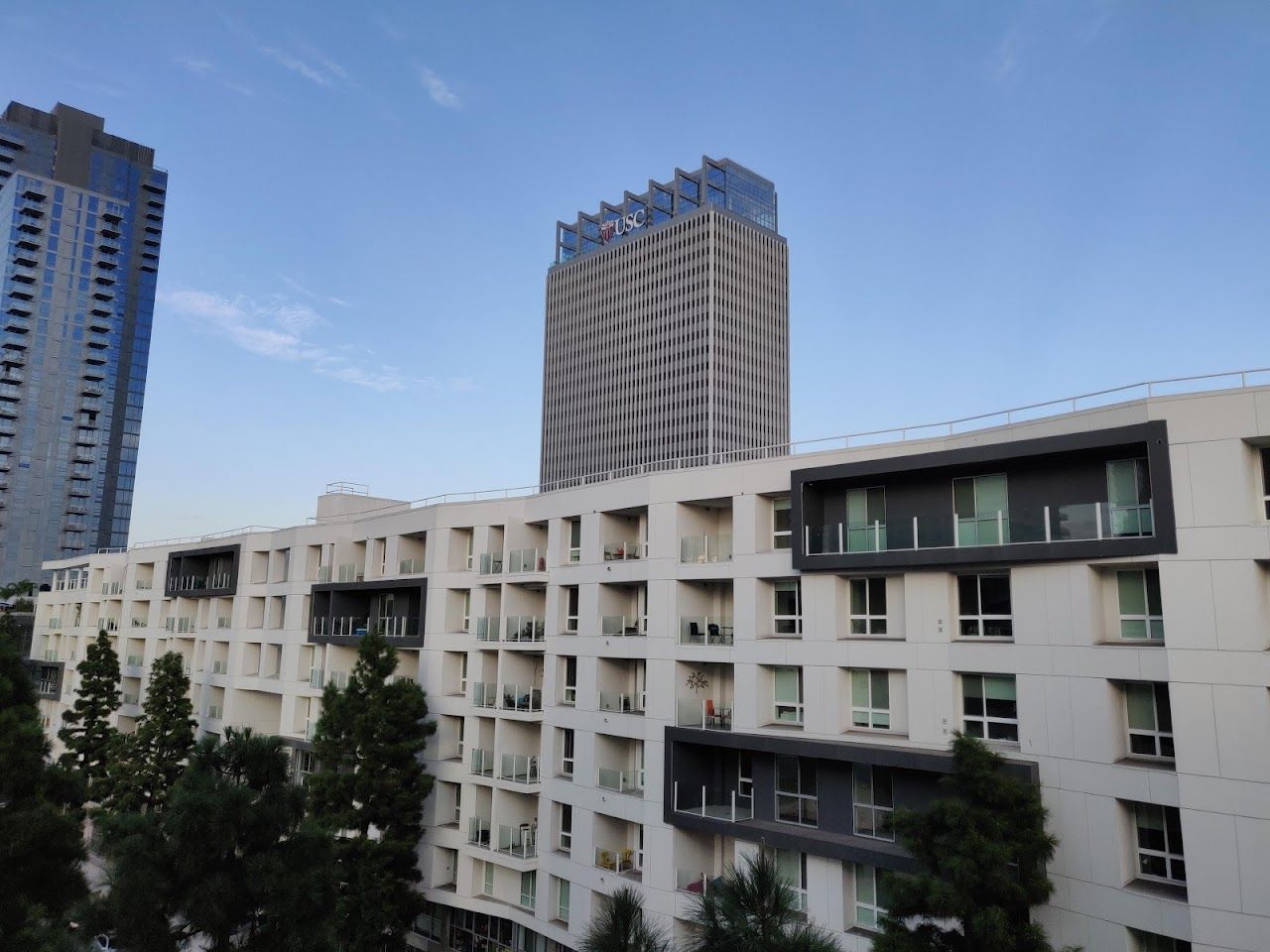 Photo of GRAND & VENICE FAMILY HOUSING. Affordable housing located at 1500 S GRAND AVE LOS ANGELES, CA 90015