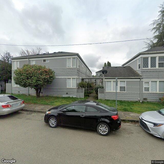 Photo of Lawton Apartments. Affordable housing located at 711 W Pine St Shelton, WA 98584