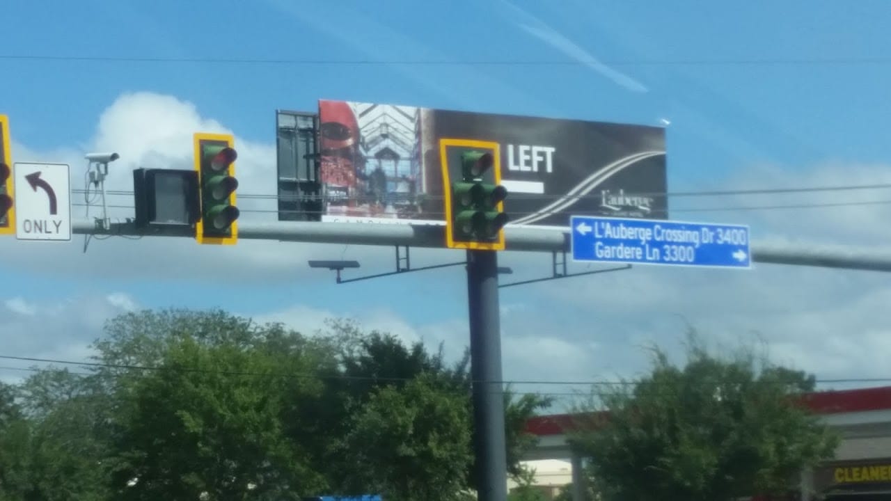 Photo of Bayou Fountain Townhouses at 8623 Rush Ave Baton Rouge, LA 70810