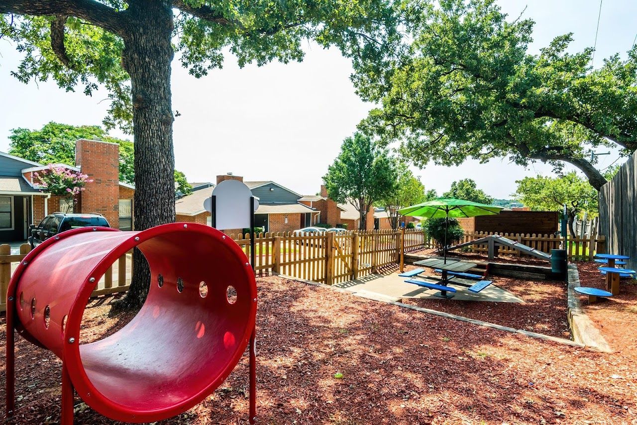 Photo of Villas at Lake Arlington. Affordable housing located at 4200 Pleasant Villa Dr Arlington, TX 76016