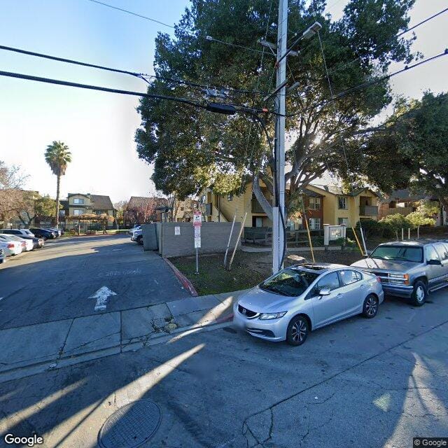 Photo of BAY OAKS APARTMENTS. Affordable housing located at 2400 GLORIA WAY EAST PALO ALTO, CA 94303