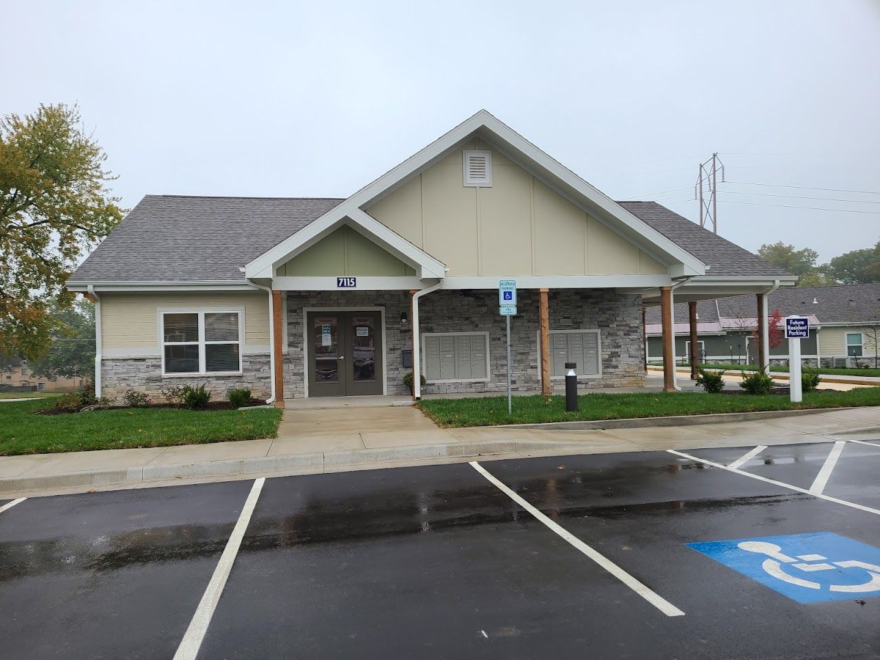 Photo of SWITZER SENIOR VILLAS. Affordable housing located at 7101 SWITZER ROAD MERRIAM, KS 66203