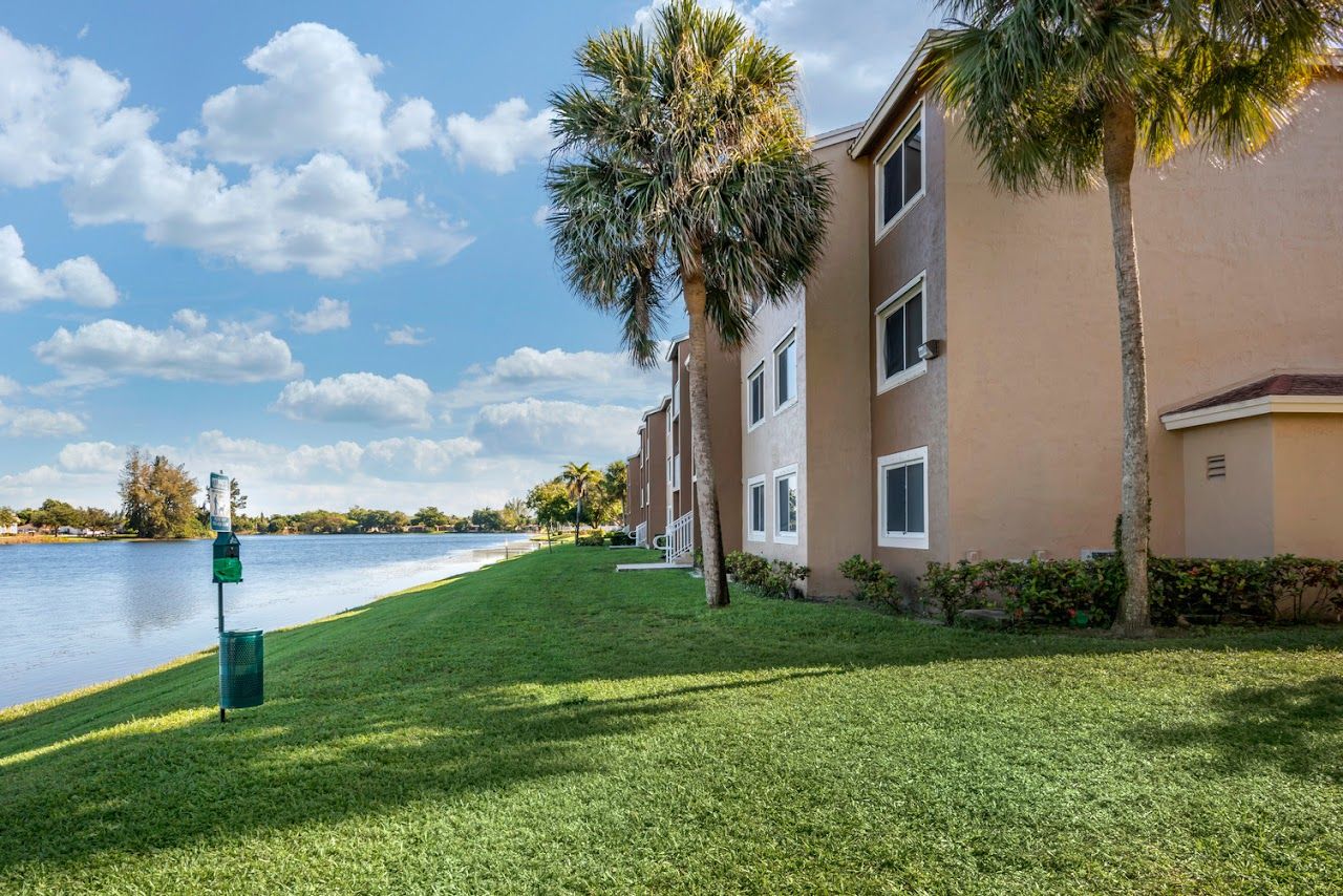 Photo of SUMMERLAKE. Affordable housing located at 5941 SUMMERLAKE DR DAVIE, FL 33314