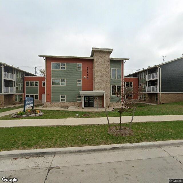 Photo of McKinley Gardens Apartments at 2311 W Vliet St Milwaukee, WI 53205