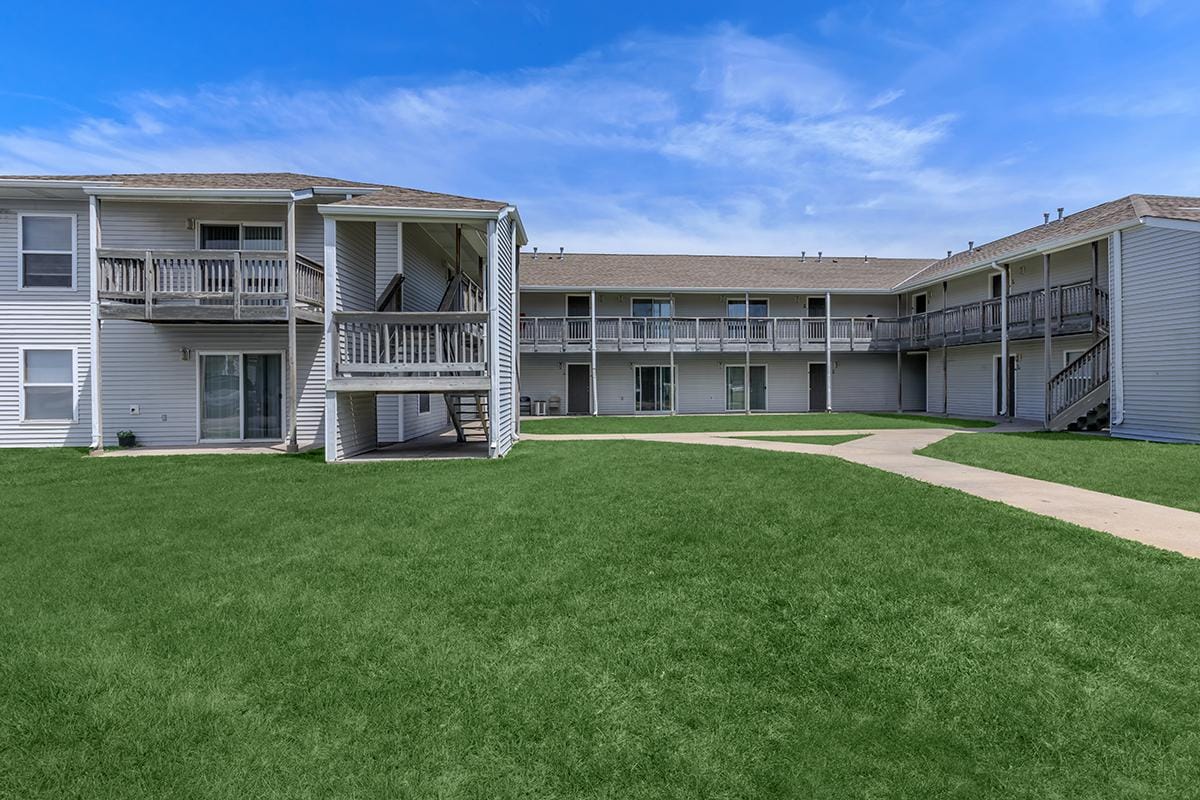 Photo of CHERRY PARK APTS PHASE II. Affordable housing located at 415 S CHERRY ST GRAND ISLAND, NE 68801