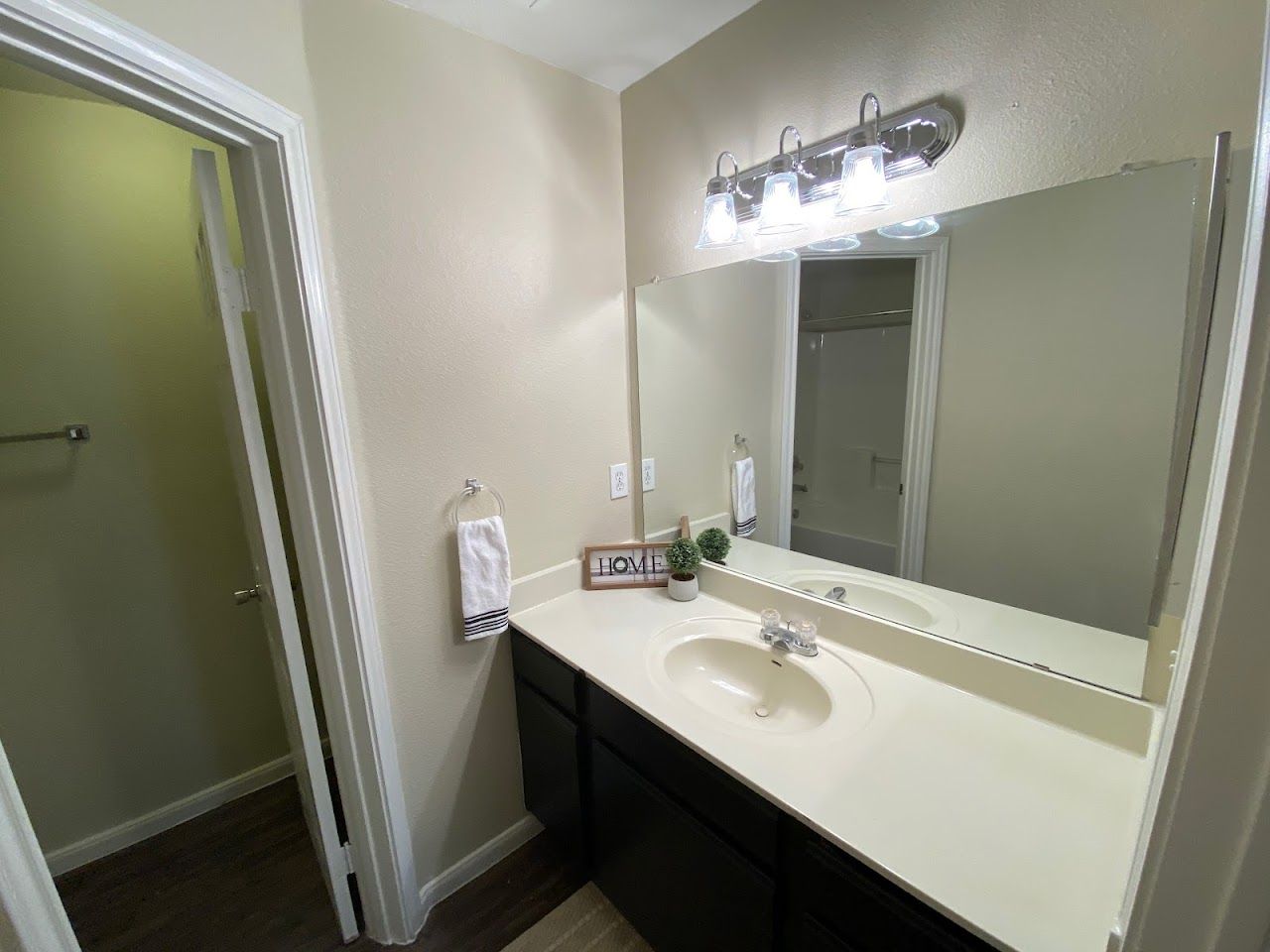 Photo of BRENTWOOD OAKS APTS at 604 S EAGLE ST FREDERICKSBURG, TX 78624