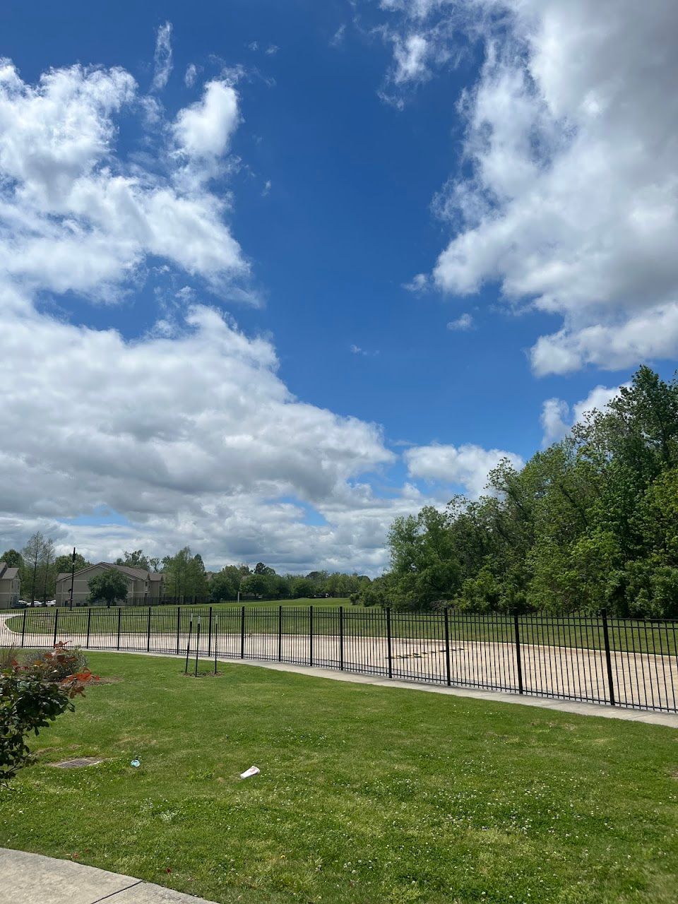 Photo of Hooper Springs Apartments at 8210 Cypress Springs Rd Baton Rouge, LA 70811