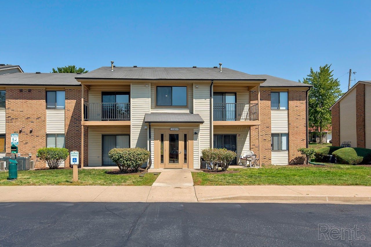 Photo of PRAIRIE GREEN APTS PHASE III at 2502 PRAIRIE GREEN DR URBANA, IL 61802