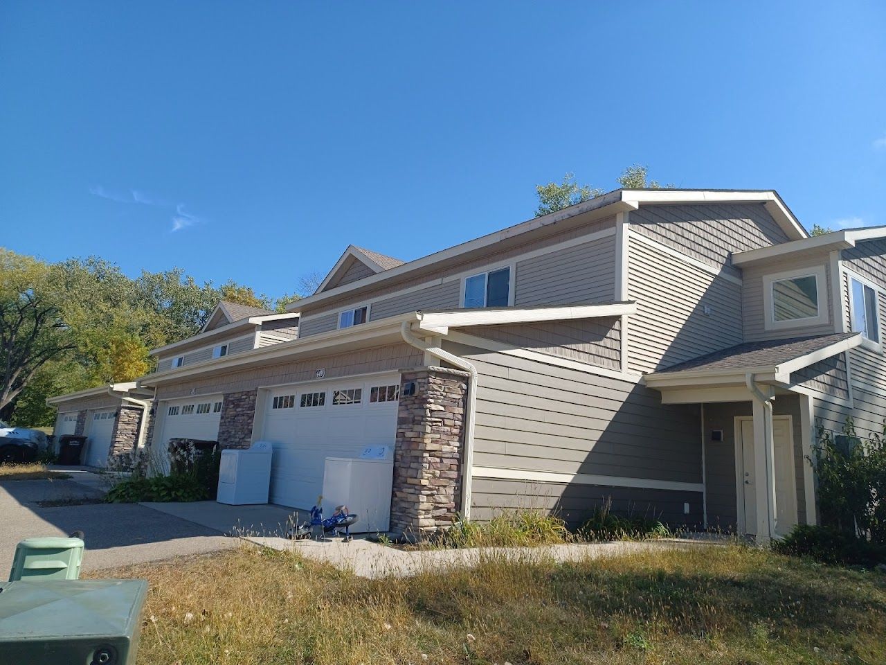 Photo of CREEKS RUN TOWNHOMES - PHASE II. Affordable housing located at 525-535 YELLOW BRICK CIRCLE CHASKA, MN 55318