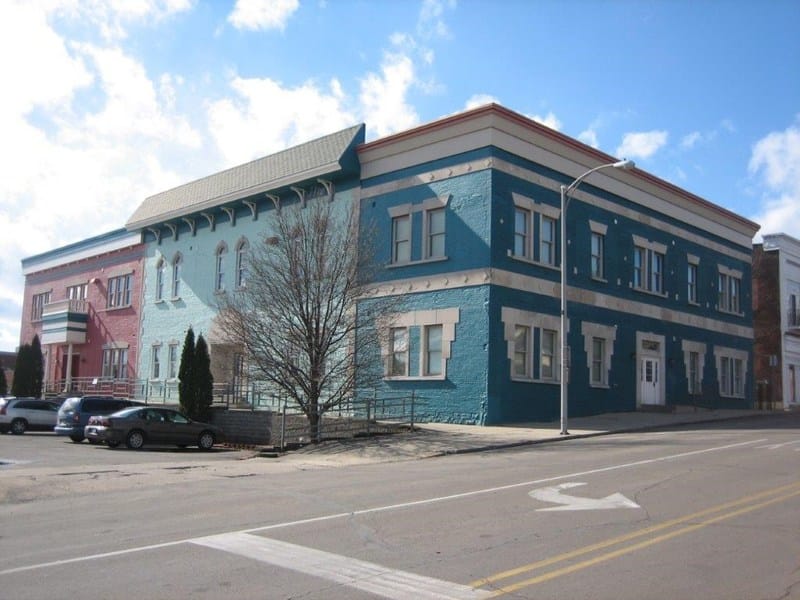 Photo of THE FIELDHOUSE APARTMENTS at 805 W 13TH ST ANDERSON, IN 46016