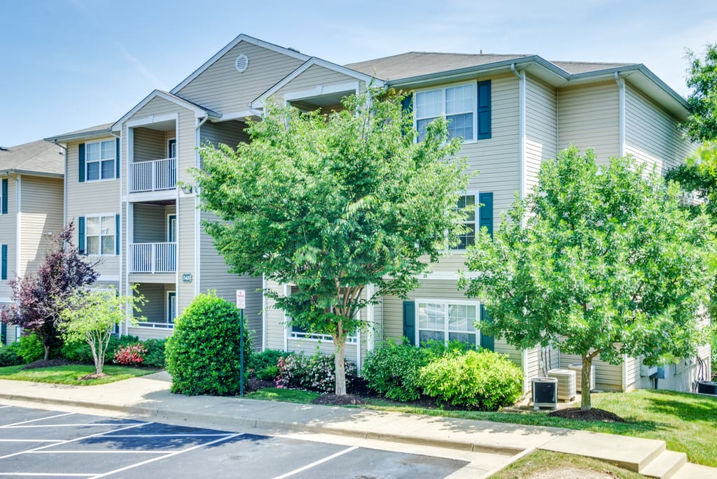 Photo of LANDINGS AT MARKHAMS GRANT I at 15750 NORRIS POINT WAY WOODBRIDGE, VA 22191