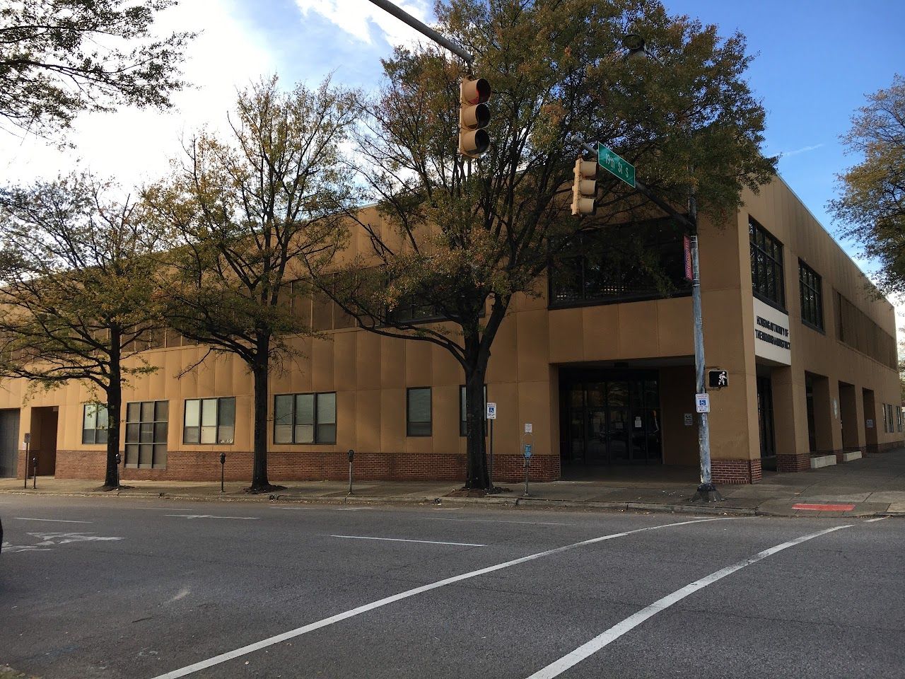 Photo of Housing Authority of the Birmingham District. Affordable housing located at 1826 3RD Avenue S BIRMINGHAM, AL 35233