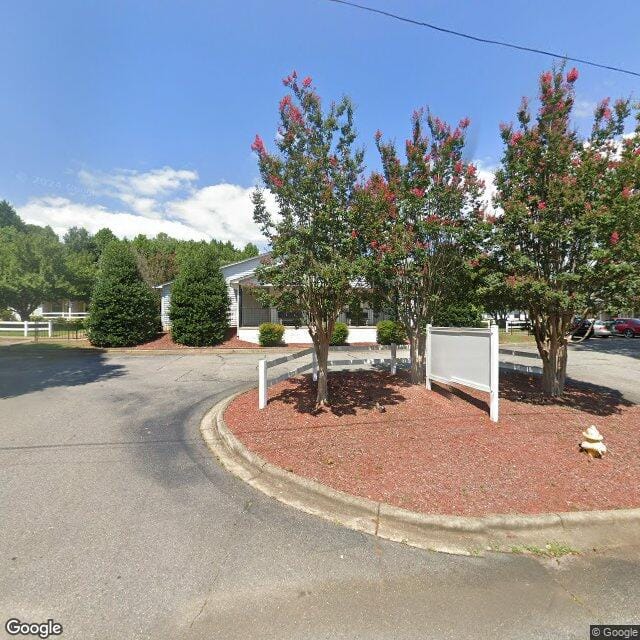 Photo of GLEN RIDGE. Affordable housing located at 675 THE GREAT RD MARTINSVILLE, VA 24112