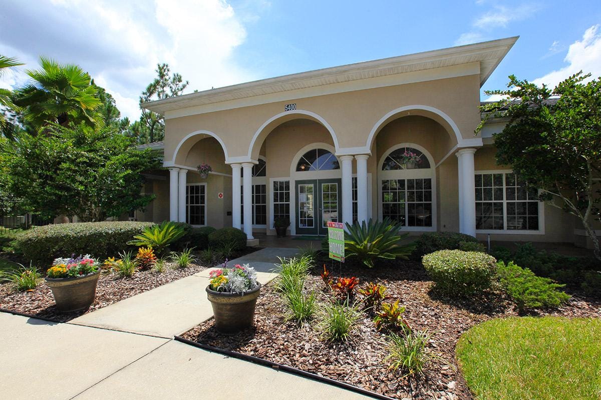 Photo of MEETINGHOUSE AT COLLINS COVE. Affordable housing located at 5400 COLLINS LAKES DR JACKSONVILLE, FL 32244