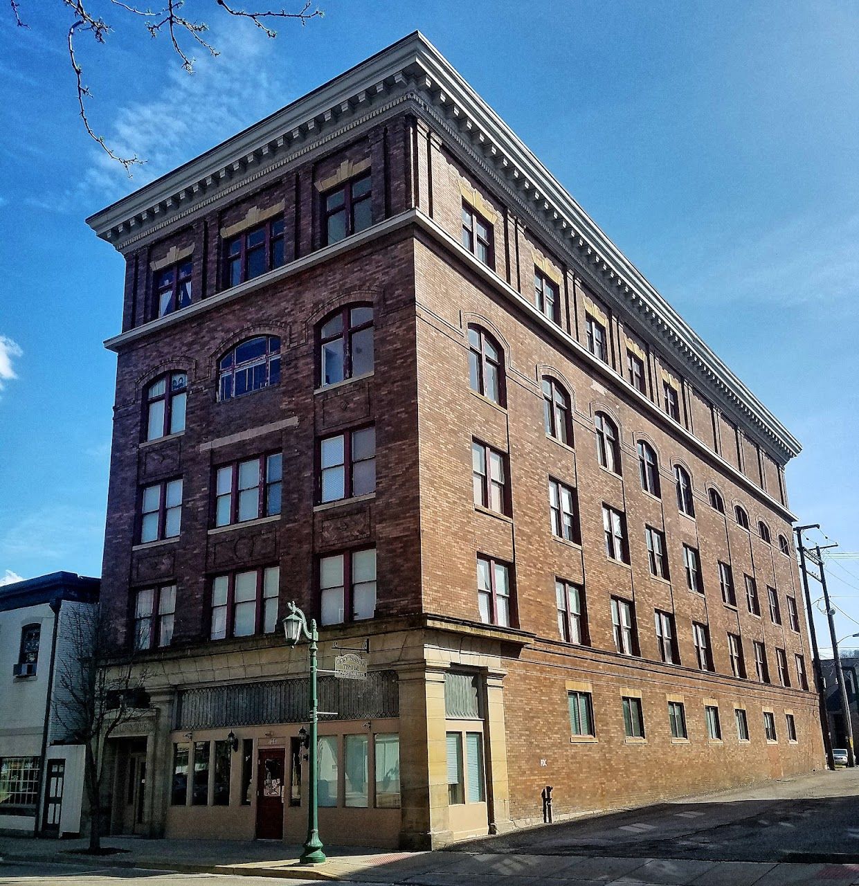 Photo of Odd Fellows Temple Apartments at 120 W 6th St East Liverpool, OH 43920