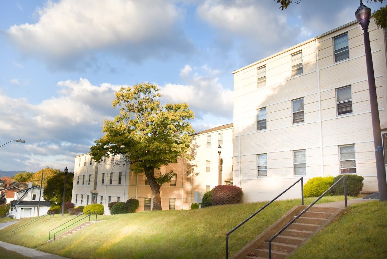 Photo of Terrace North and Terrace South Apartments at 1402 Maiden Ln Roanoke, VA 24015