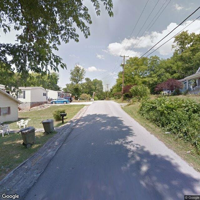 Photo of DOLL ST at 906 DOLL AVE MARYVILLE, TN 37801