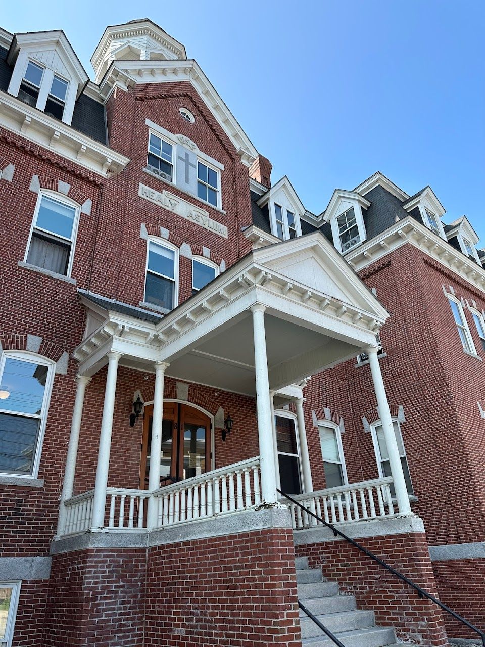 Photo of HEALY TERRACE. Affordable housing located at 81 ASH ST LEWISTON, ME 04240