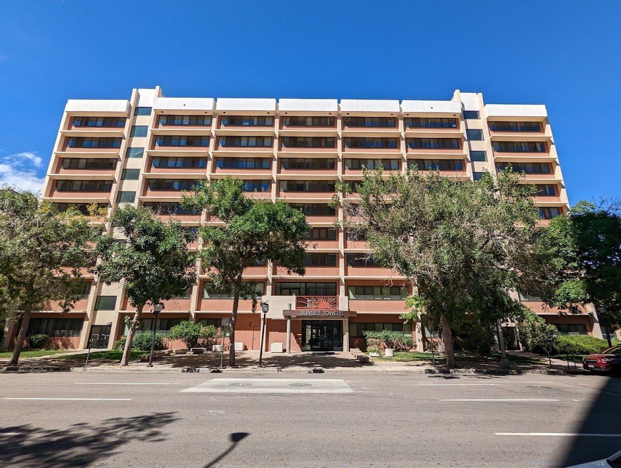 Photo of SUNSET TOWERS. Affordable housing located at 1925 LARIMER ST DENVER, CO 80202