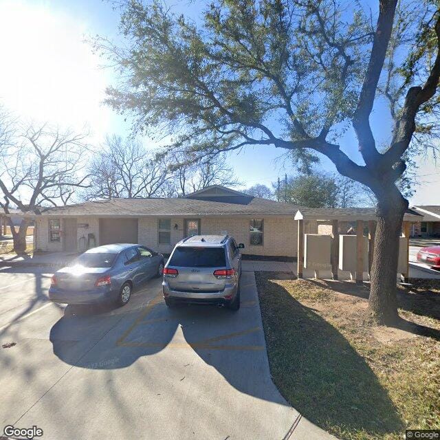 Photo of LAKE RIDGE APARTMENTS at 401 N 3RD ST MABANK, TX 75147