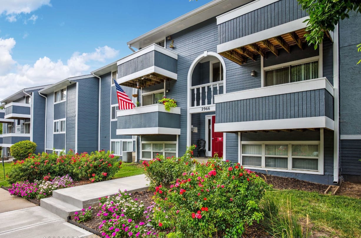 Photo of The Villas at 1300-1312 E Armour Blvd Kansas City, MO 64109