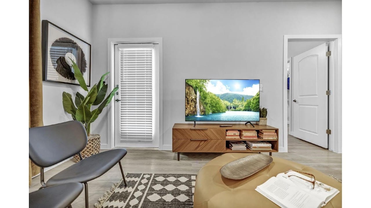 Photo of Seven07 Lofts at 707 SE Loop 410 San Antonio, TX 78220