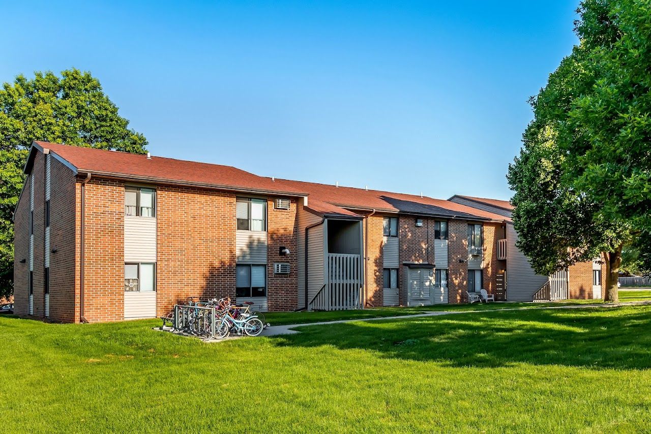Photo of Carlisle Park II Apartments at 1225 Hardin Dr Carlisle, IA 50047
