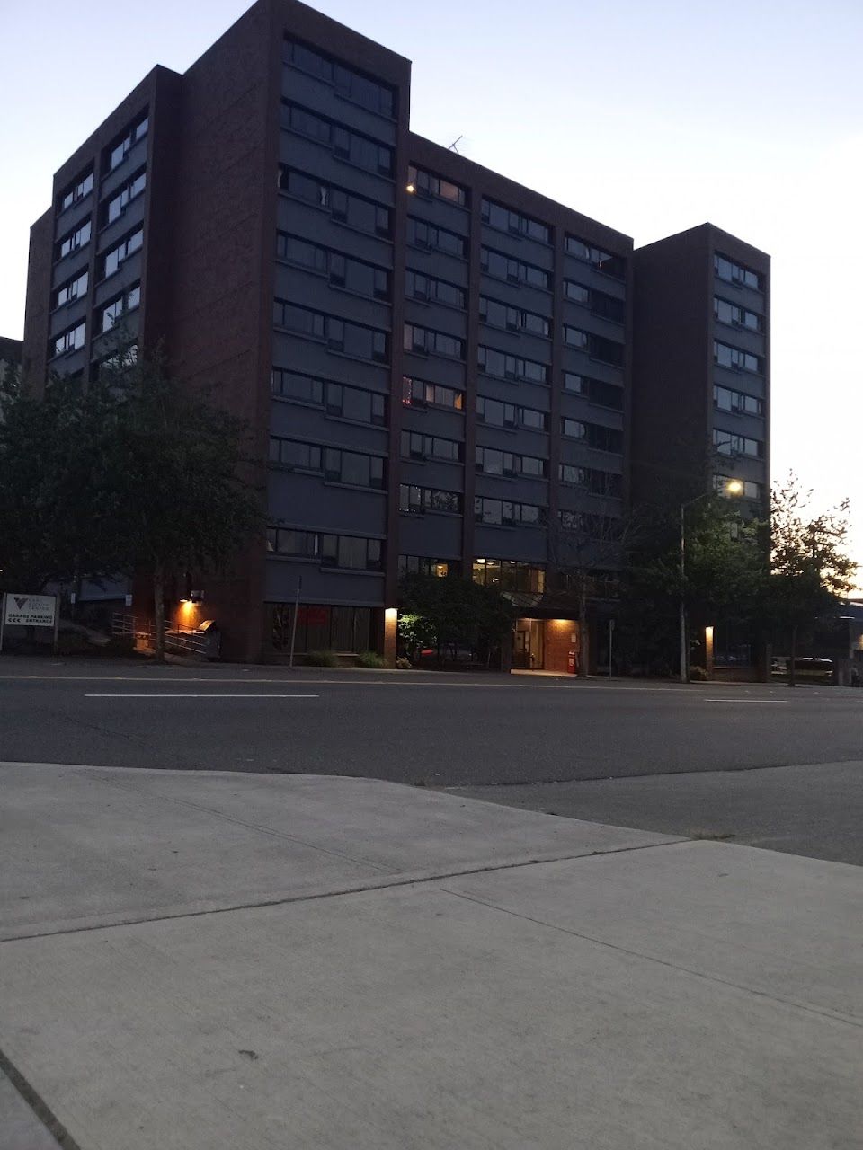 Photo of BROADWAY PLAZA. Affordable housing located at 3020 BROADWAY EVERETT, WA 98201