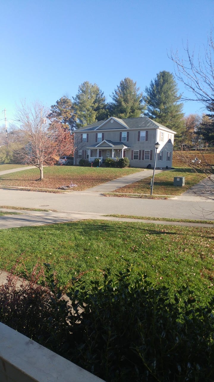 Photo of ORCHARD GROVE. Affordable housing located at 434 ORCHARD GROVE LN PEARISBURG, VA 24134