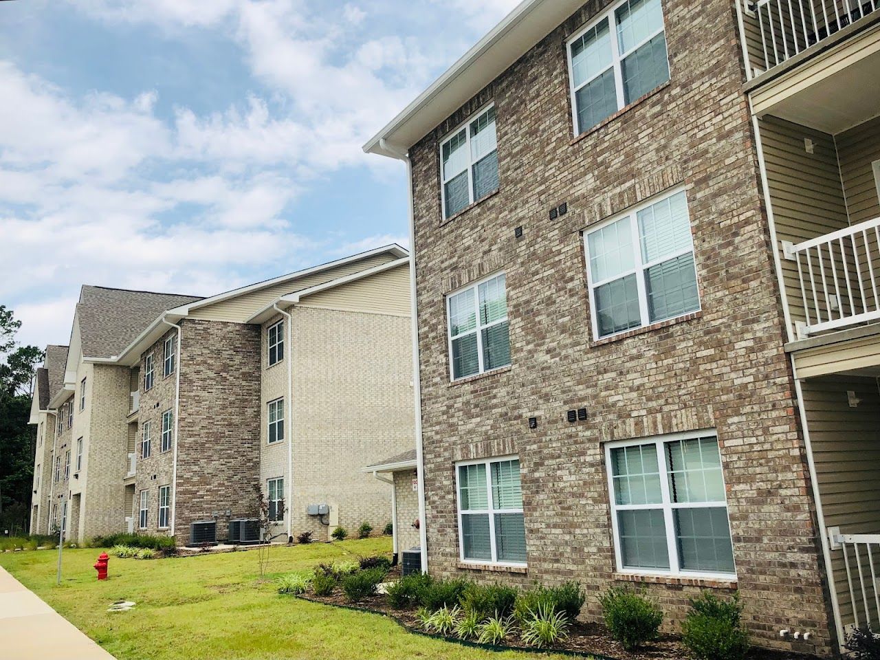 Photo of PEAKS AT LITTLE ROCK at 20 DOVER DRIVE LITTLE ROCK, AR 72204