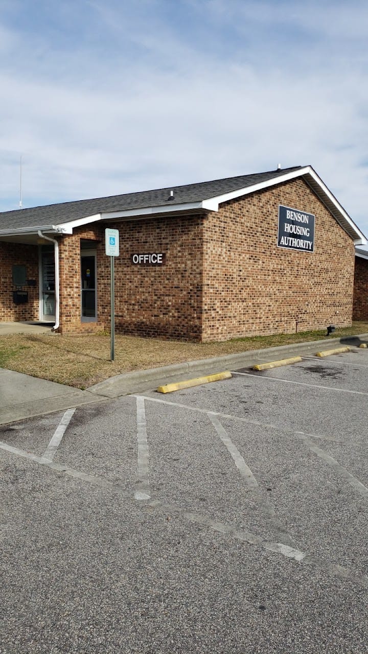 Photo of Raymond Sanders Apartments. Affordable housing located at 701 S Lee St Benson, NC 27504