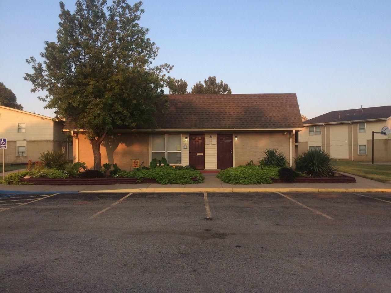 Photo of GRAND PRAIRIE APTS at 500 S LEACH AVE WATONGA, OK 73772