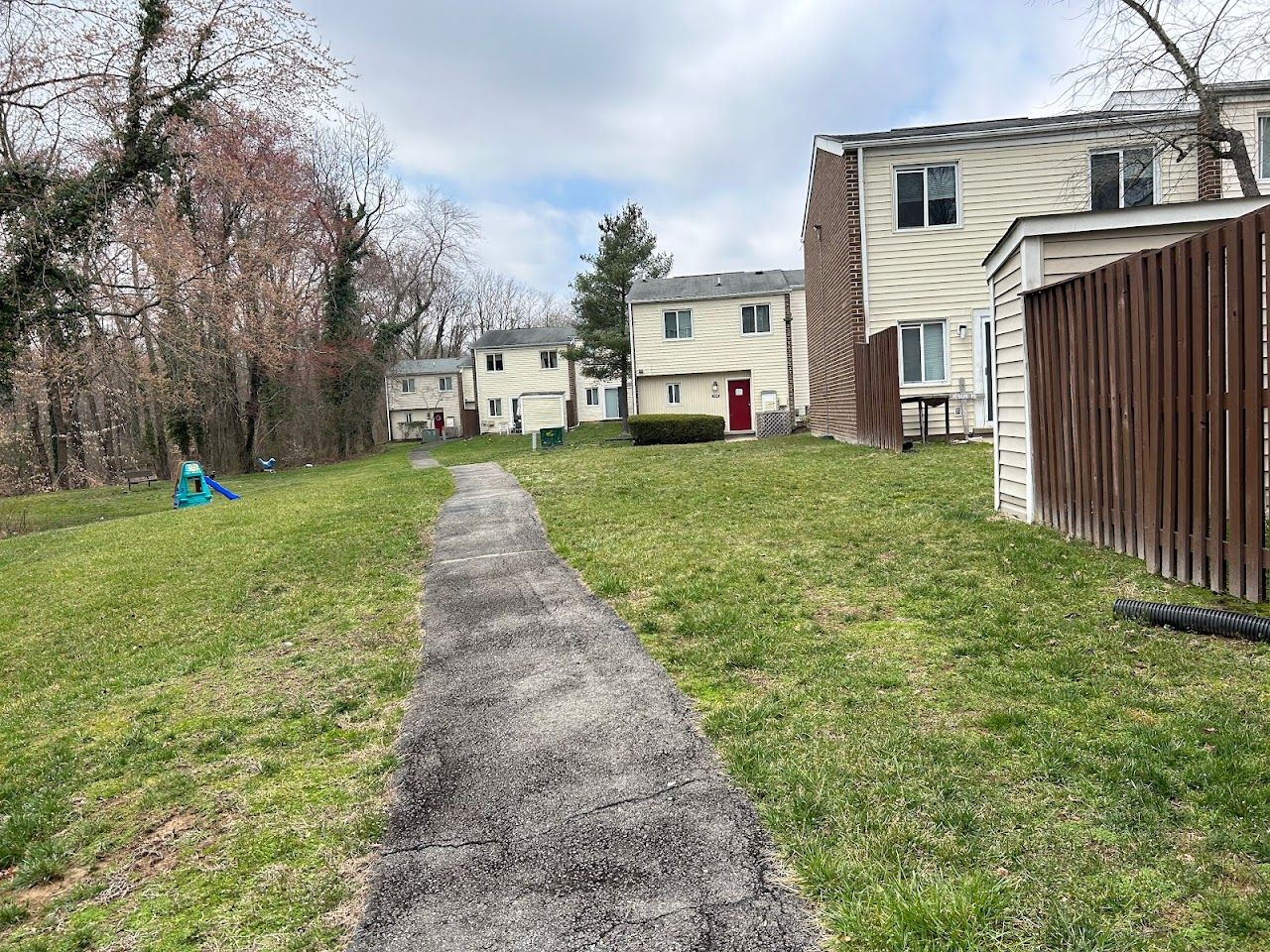 Photo of HUNTING CREEK TOWNHOMES. Affordable housing located at 3138 JACKIES LN ALEXANDRIA, VA 22306