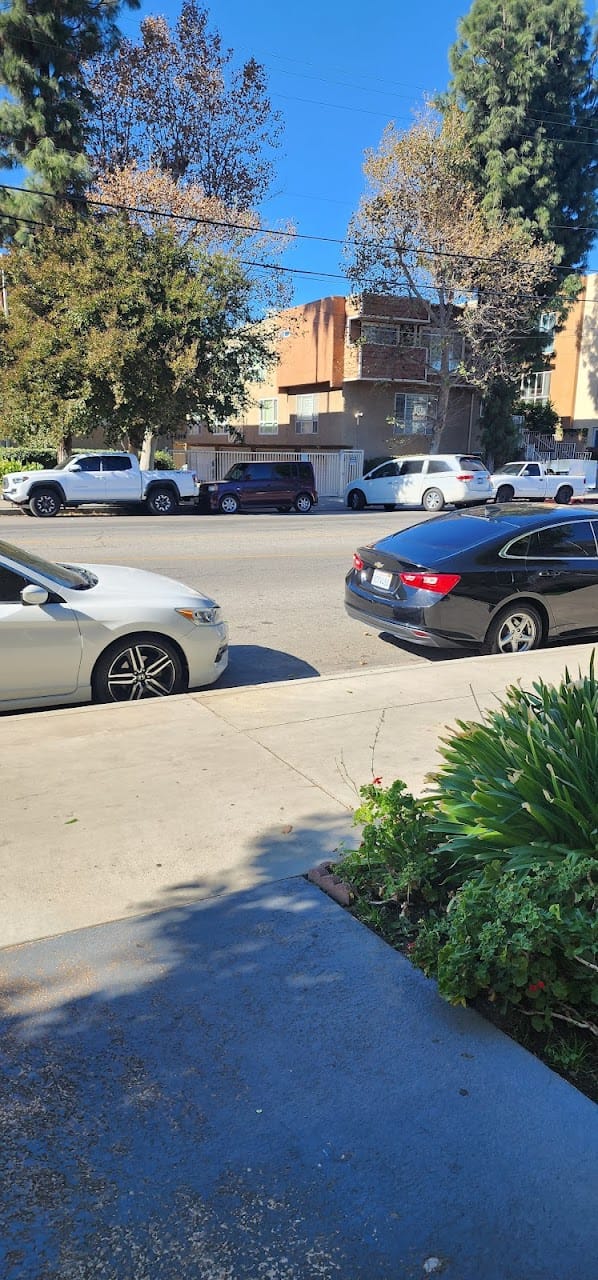 Photo of HAZELTINE APTS. Affordable housing located at 7250 HAZELTINE AVE VAN NUYS, CA 91405