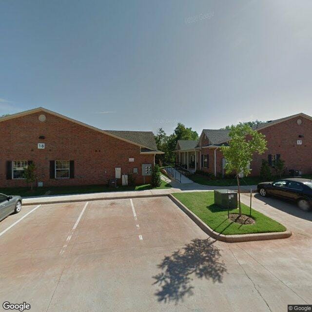 Photo of CREEKSIDE VILLAGE II at 30 DOOLEY FARMS LN EDMOND, OK 73003