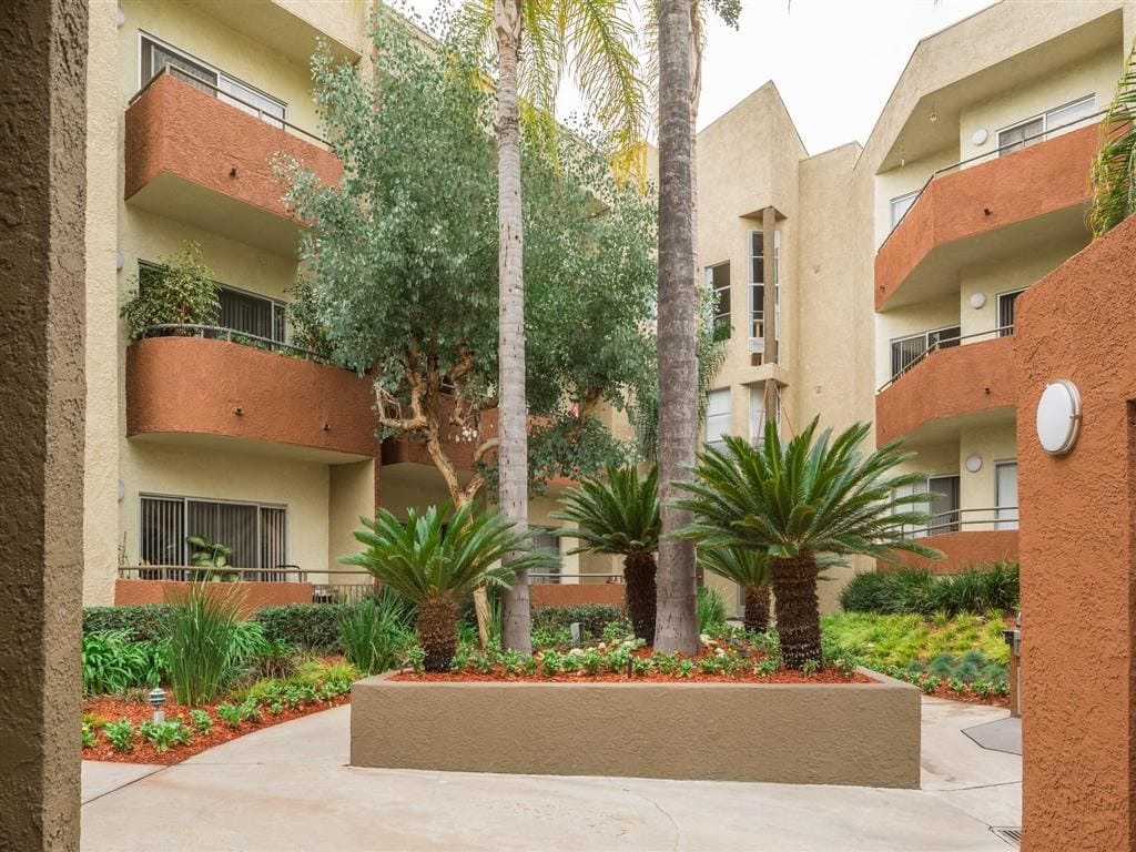 Photo of GLENOAKS GARDENS. Affordable housing located at 8925 GLENOAKS BLVD SUN VALLEY, CA 91352