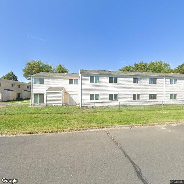 Photo of Washington Square Apartments. Affordable housing located at 1065 S 4th Ave Othello, WA 99344