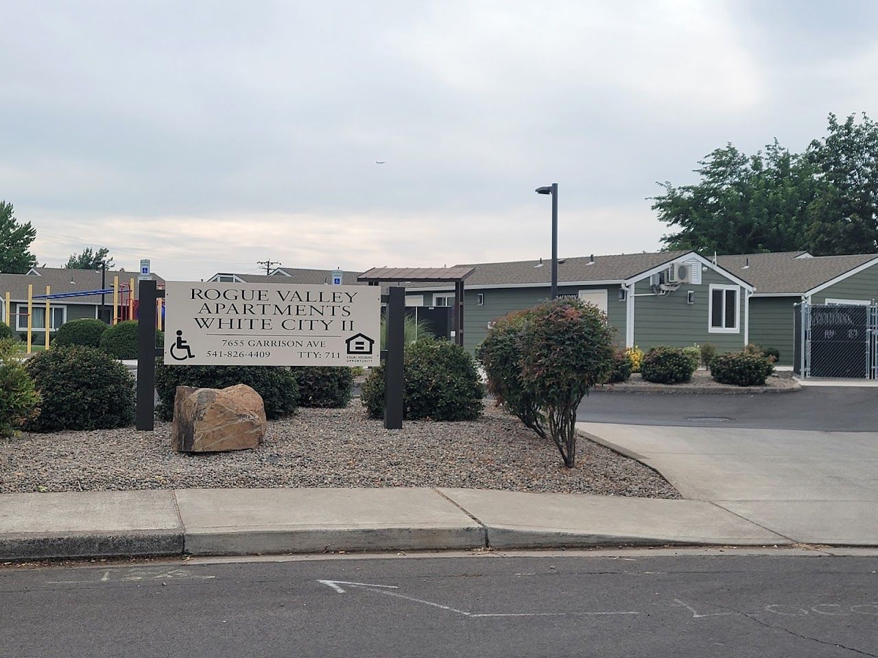 Photo of FREEDOM SQUARE & LIBERTY PLACE. Affordable housing located at  WHITE CITY, OR 