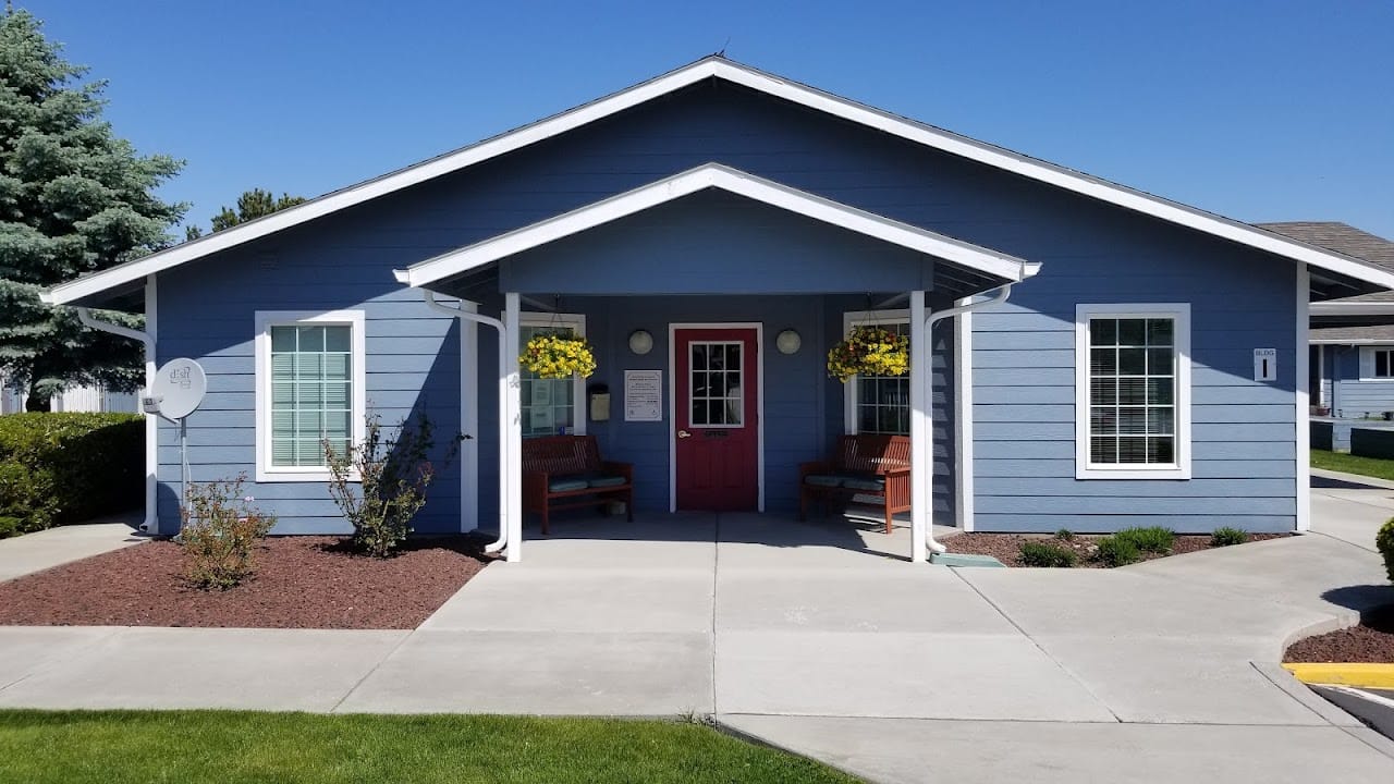 Photo of LINKS at 310 KLICKITAT ST UMATILLA, OR 97882