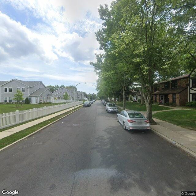 Photo of LAUREL HOMES. Affordable housing located at 4 LINDEN CT ROSLYN HEIGHTS, NY 11577
